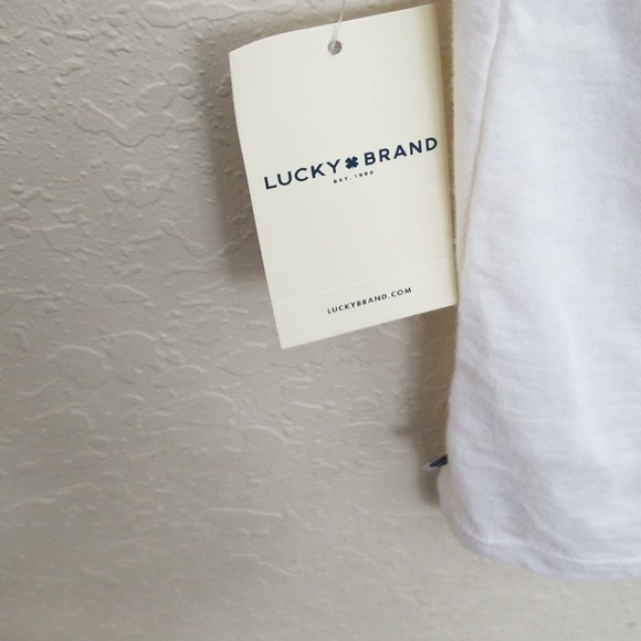 🦋 5/$25 Lucky Brand tshirt - Picture 3 of 4